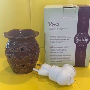 Roma PLUG -In Scentsy Warmer